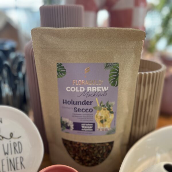Cold Brew Tee Holunder Secco als erfrischendes Sommergetränk